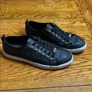 GUESS black dress sneakers size 7 ADORABLE!